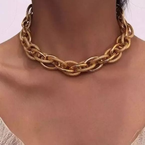 18k gold plated choker Cuban Necklace - Picture 2 of 8